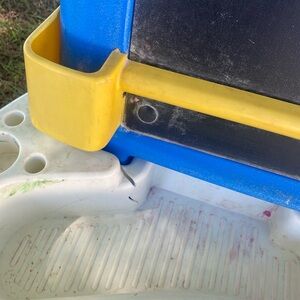 Little tikes easel